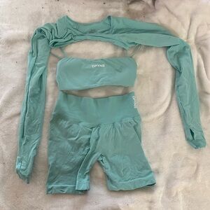 DFYNE Aqua Blue Activewear Set